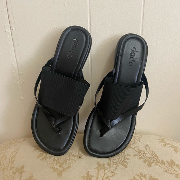 Y2K Black Strappy Sandals - Picture 1 of 4